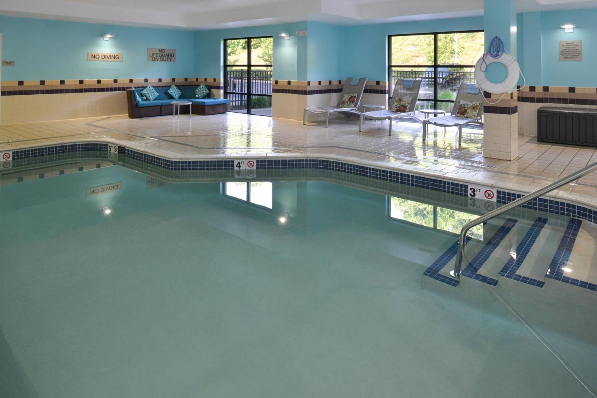 Springhill Suites Pittsburgh Mills Tarentum Екстериор снимка