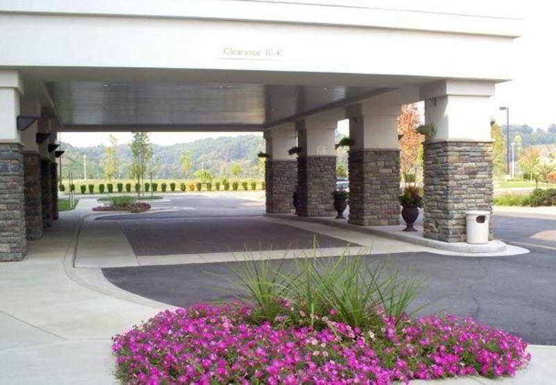 Springhill Suites Pittsburgh Mills Tarentum Екстериор снимка